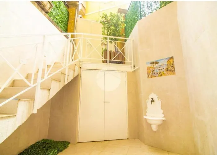 Cifariello Lägenhet Neapel